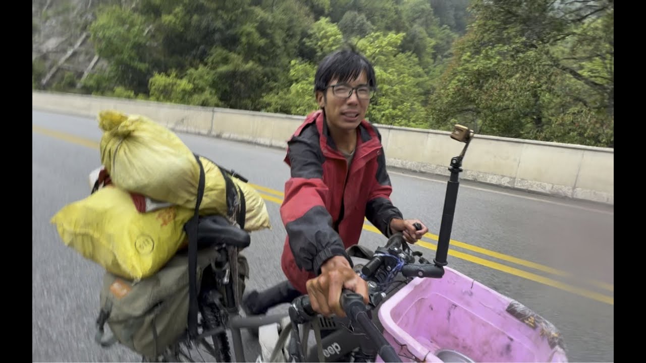骑行去西藏来到中国唯一的傈僳族自治县——维西，领略了三江并流的壮丽美景！