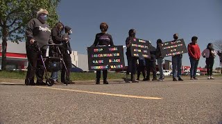 Former Employees Protest Guy Fieris Restaurant At Westmoreland Mall Casino, Claiming Discrimination