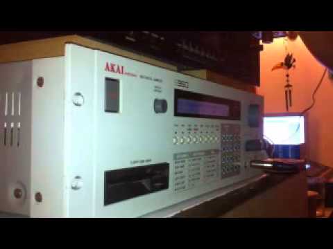 AKAI S950 MAD TIME STRETCH MACHINE (THE ORIGINAL TIME STRETCH MACHINE)