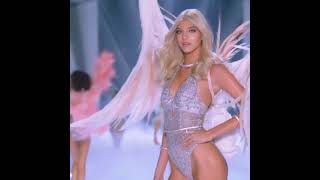 Free Video Footage 2 (Girl, Model, Blonde)