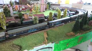 1970 Roco NS 1100 with Dutch standard national train with type plan E and plan W cars. 1970 Roco NS 1100 with Dutch standard national train with type plan E and plan W cars.