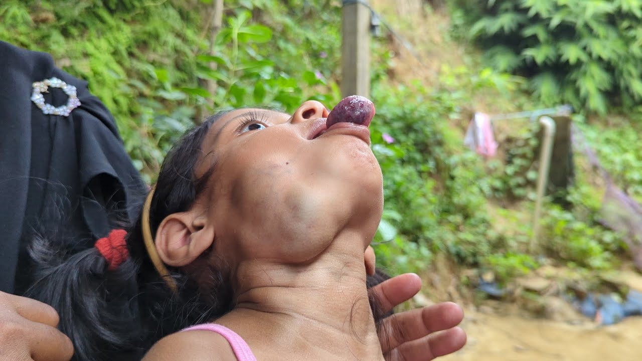 থাকার জায়গাটুকুও বিক্রি করে দিয়েছে মেয়ের জন্য 