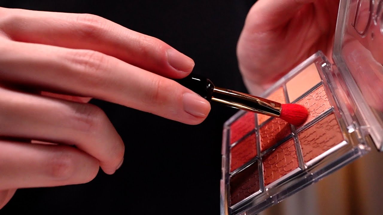 [ASMR]Поднимите настроение со мной: макияж с позитивной косметикой(Без разговоров)