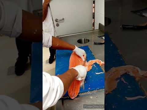 Video: Paano Mag-asin Ng Salmon Sa Bahay