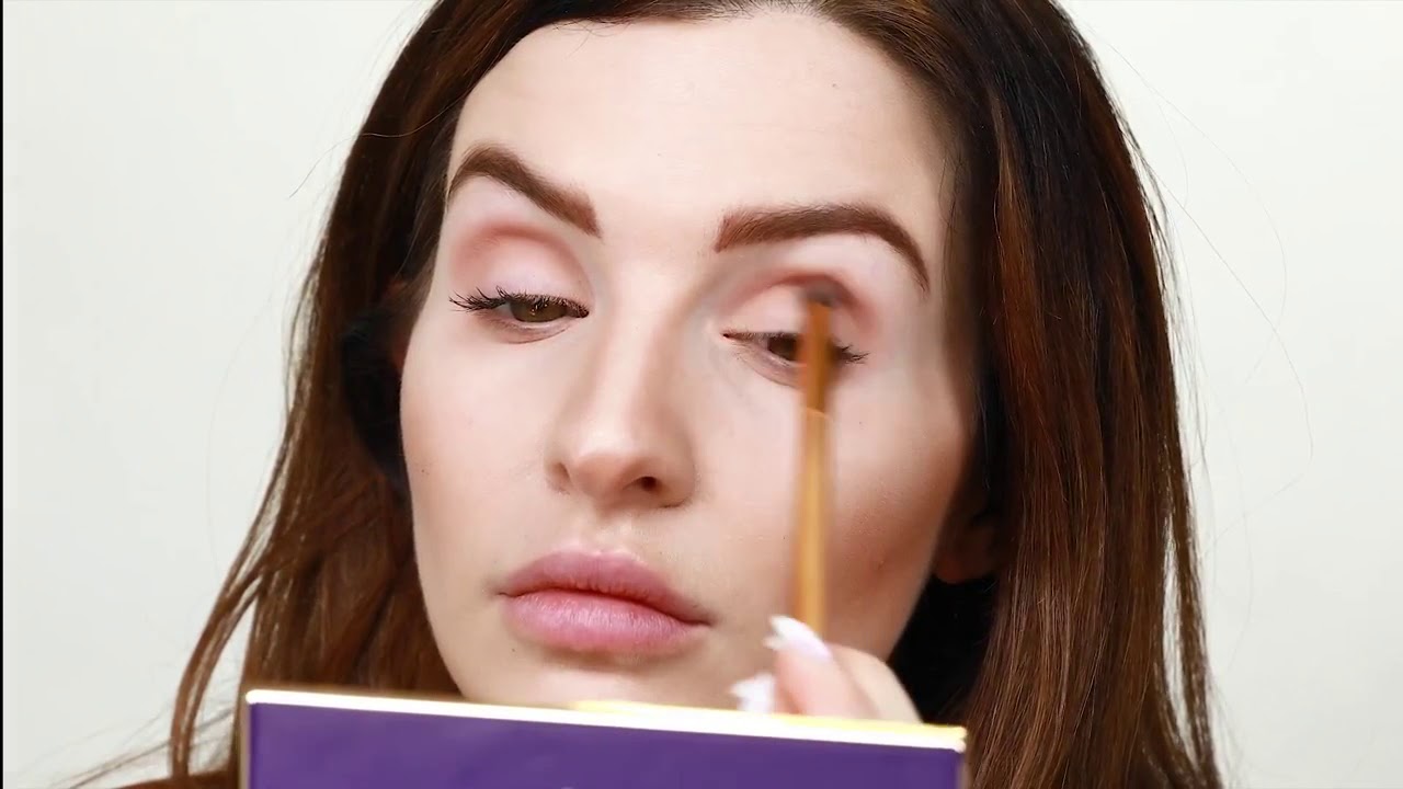 How to use Tarte Cosmetics Tartelette Amazonian Clay Matte Eyeshadow Palette | Cosmetify