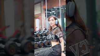 Actress Angelakrislinzki Navelpiercing 13