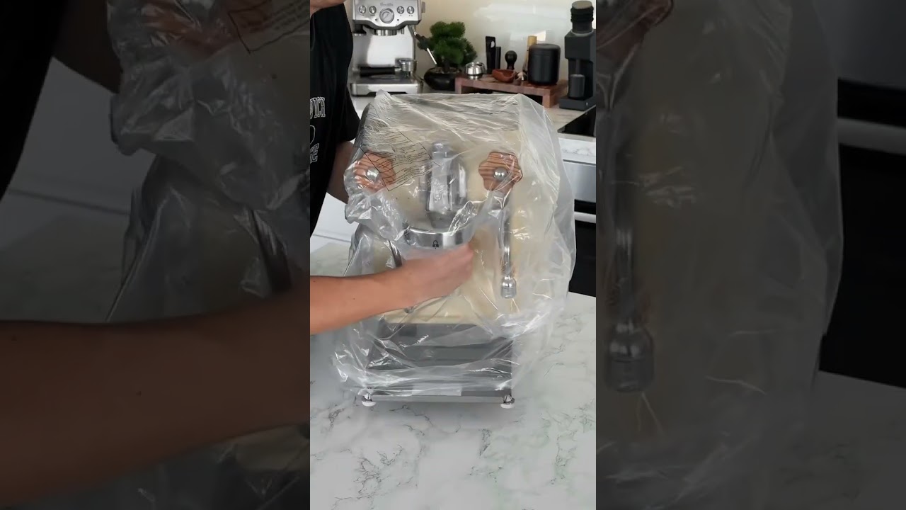 Распаковываю кофемашину своей мечты 