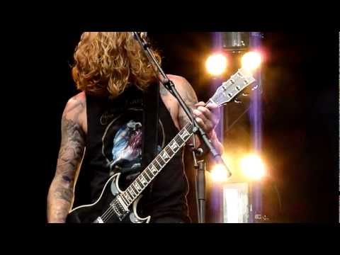 Baroness - A Horse Called Golgotha - Swollen & Halo @ Fortarock 2010