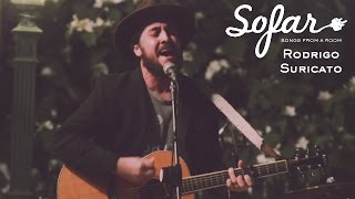 Rodrigo Suricato - Pra tudo acontecer (Rodrigo Suricato / Paulinho Moska) | Sofar Rio de Janeiro