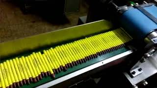 crayon oil pastel labeling machine 크레용 오일 파스텔 라벨링 기계 máquina  etiquetado pastel de aceite de crayón