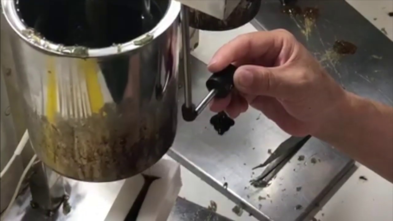 HOW IT'S MADE: Mech-Pouring MIYAGI Swimmers... & UNDERWATER look.