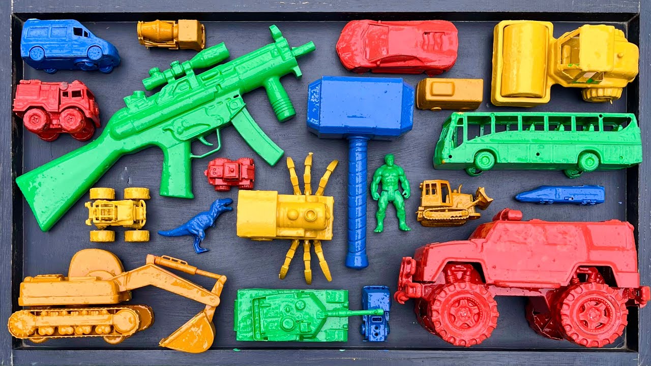 Membersihkan Mainan Mobil Balap,Kereta Api, Bus Telolet, Truk Molen, Tank Baja, Beko Excavator.