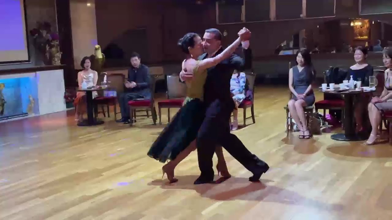 アルゼンチンタンゴ Mariko y Mauricio 