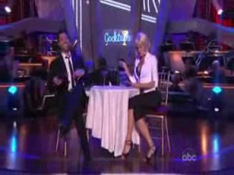 Erin andrews datování maksim chmerkovskiy