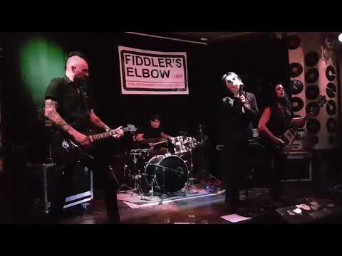 Grooving In Green - Premonition live adlı videoyu YouTube'da izle Grooving In Green - Premonition live adlı videoyu YouTube'da izle