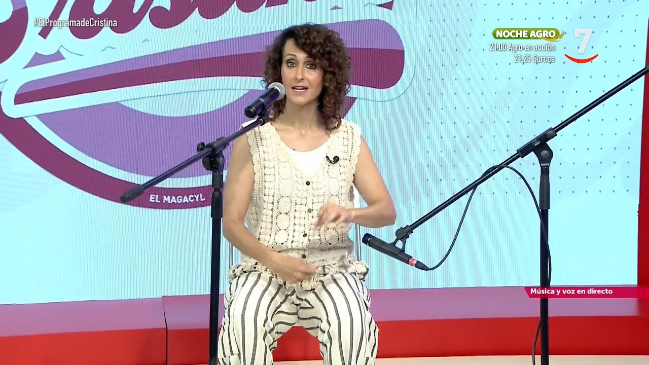 A ritmo de folk: Vanesa Muela interpresa 'La jota del limón', de Burgos, con cucharas