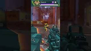 Mad Maggie's passive wallhacks are hax. #apexlegends #apex #apexseason12 #whattoplay #gaming #shorts