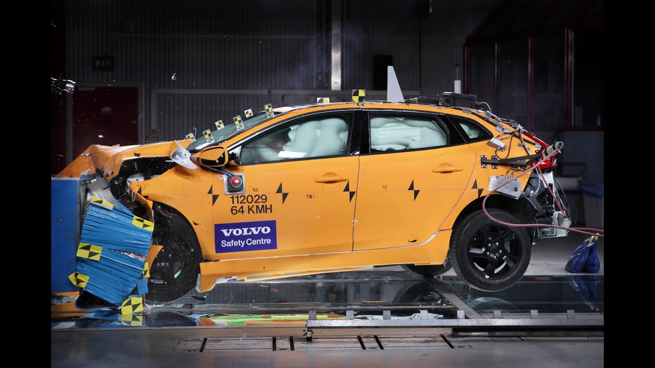 The Volvo V40 Crash Test Footage YouTube