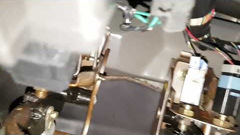 Location of OBD/DDL port on Nissan Terrano II, 2.7TDi - R20 year 2000 OBD (On-board diagnostics)