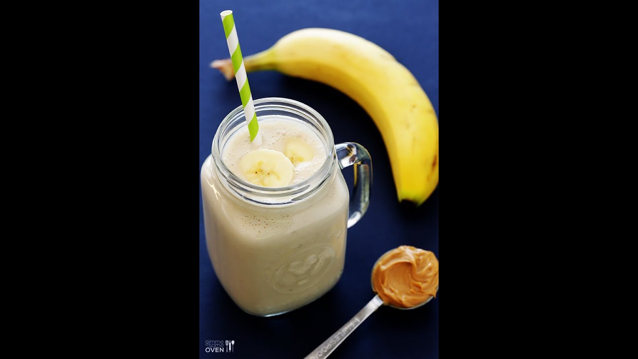 Банановый милкшейк. Банановый милкшейк для поднятия веса. Banana Shake.