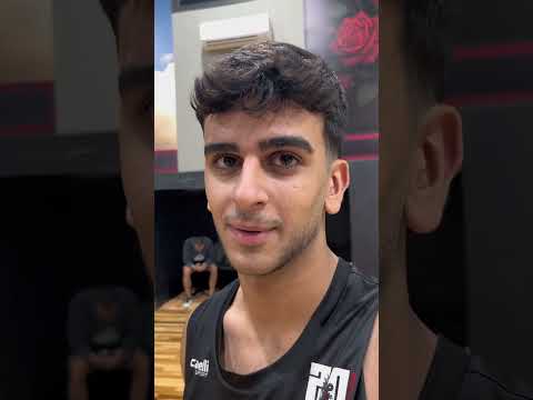 طوله ١٧٥ سم ويعمل    