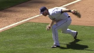 Spangenberg barehands, fires to retire Hill