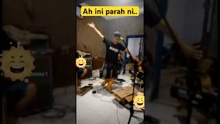 Download Lagu A..ini parah ni..😂 #lucu #fypシ #ngakak #memengakakkocak #funny #dj #music #komedi #komedilucu #fyp MP3