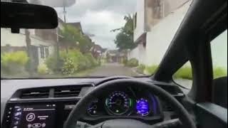 jalan jalan sore pake mobil Honda jazz