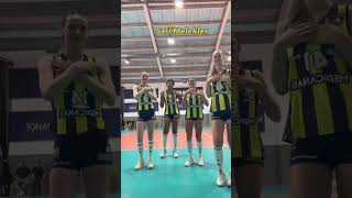 Download Lagu Dancer Fenerbahce 💃🏻 Eda, Ana, Alessia and Liza - Today's Volley MP3 Download Lagu Dancer Fenerbahce 💃🏻 Eda, Ana, Alessia and Liza - Today's Volley MP3