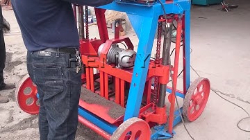 Mobile brick concrete block machine commissioning the scene QT 4-45