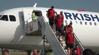 A Milli Futbol Takımına Eskişehirde Bandolu Karşılama Resimi