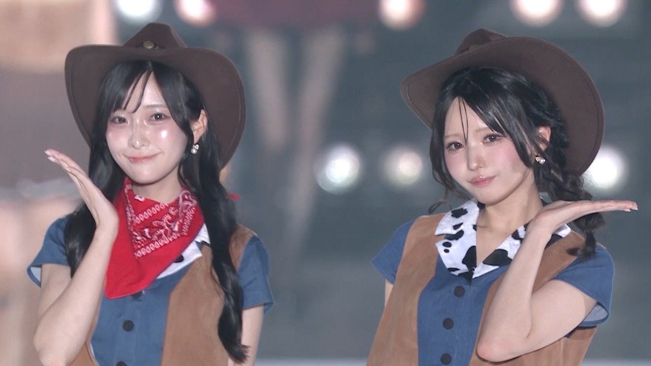 ≒JOY市原愛弓＆山田杏佳、可愛すぎる双子コーデで投げキッス披露