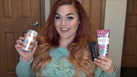 Holiday Traveling Must-Haves: Beauty, Music, Pet Stuff & More!