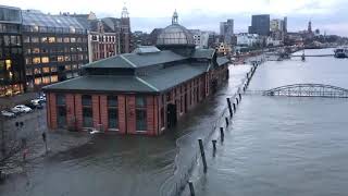 Time Lapse Shows River Elbe Overflowing and Flooding its Banks in Hamburg  1104587