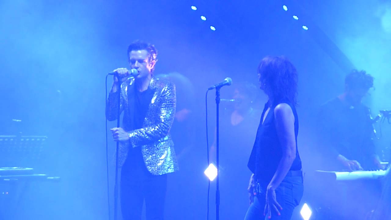 CHRISSIE HYNDE & BRANDON FLOWERS 'BETWEEN ME AND YOU' 02 BRIXTON 2015