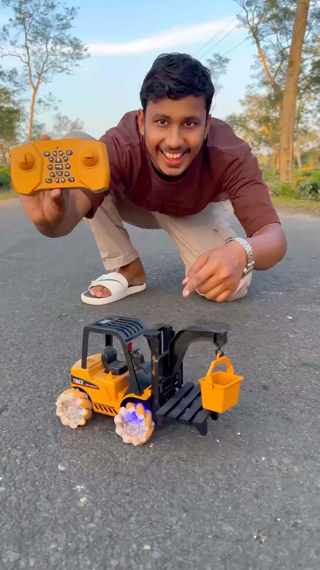 Truck Engineering Car 2.4Ghz remote control