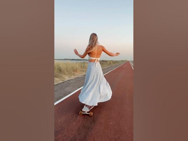 dancing skatergirl