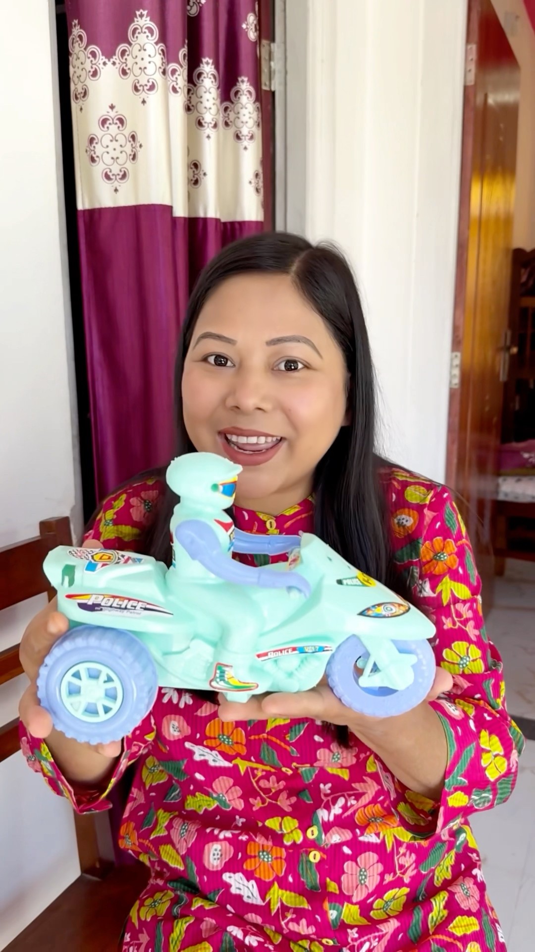 Mummy Ne Diya Helicopter