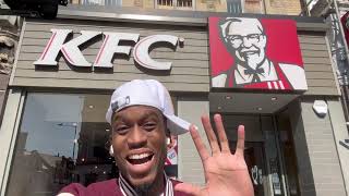 Walking into KFC until I see a black person Resimi