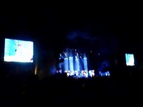 muse-time is running out fuck up-edinburgh-24-08-06