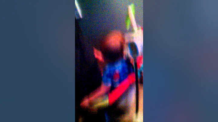 My twin boys playin peekaboo