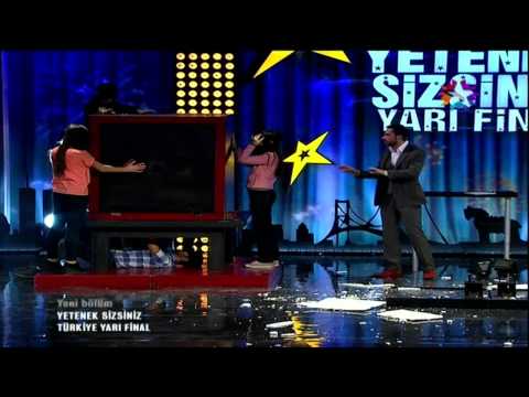 Yetenek Sizsiniz Türkiye - Burak Ve Kıvanç Yarı Final Gösterisi HD