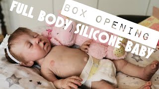 This video or these dolls are not intended for children. the unique
collectors items and videos purpose is to share with my adult friends
in t...