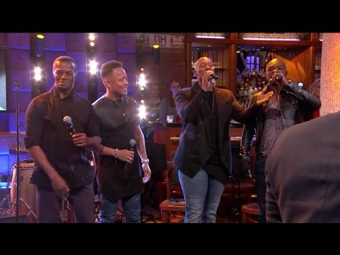 Re-Play verrast Gordon met Never Nooit Meer - RTL LATE NIGHT