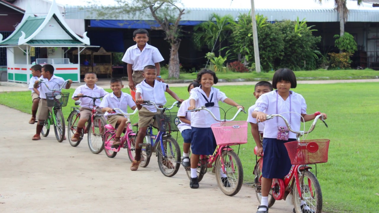 นำเสนอโรงเรียนคาร์บอนต่ำ รร.บ้านกันทรารมย์ สพป.ศก. 3