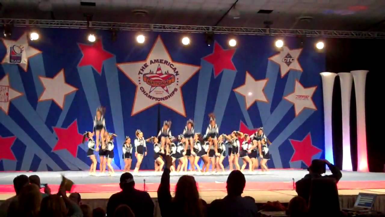 BranhamHighCheer 2010 San jose Compd2.MP4