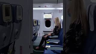 Warum du niemals die Notfalltür im Flugzeug öffnen
