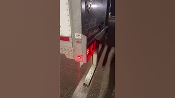 WHY are these Marker lights not WORKING!    Fellow Truckers help! #owneroperator #transport