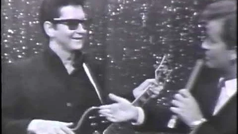 "OH, PRETTY WOMAN" - Roy Orbison on American Bandstand 1966