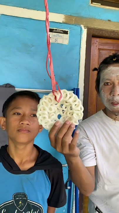 17 August cracker eating competition